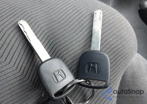 2010 Honda Fit z USA, uszkodzony, nr VIN JHMGE8H21AC037979